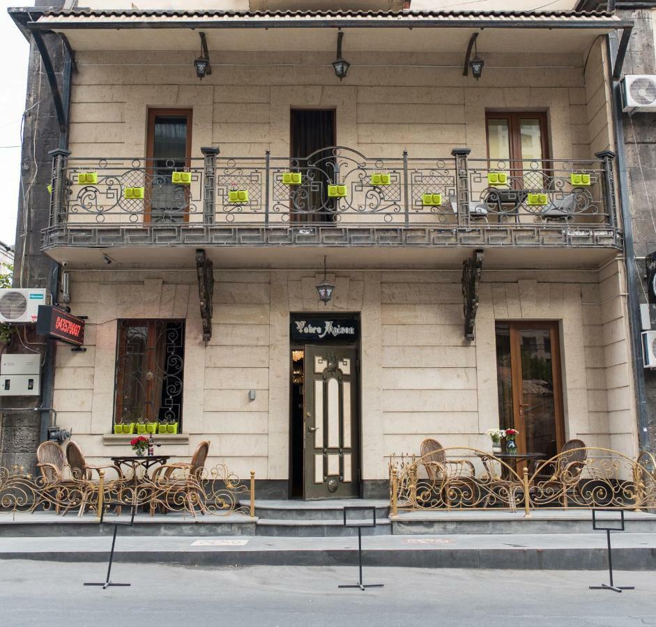 Votre Maison Erevan Esterno foto