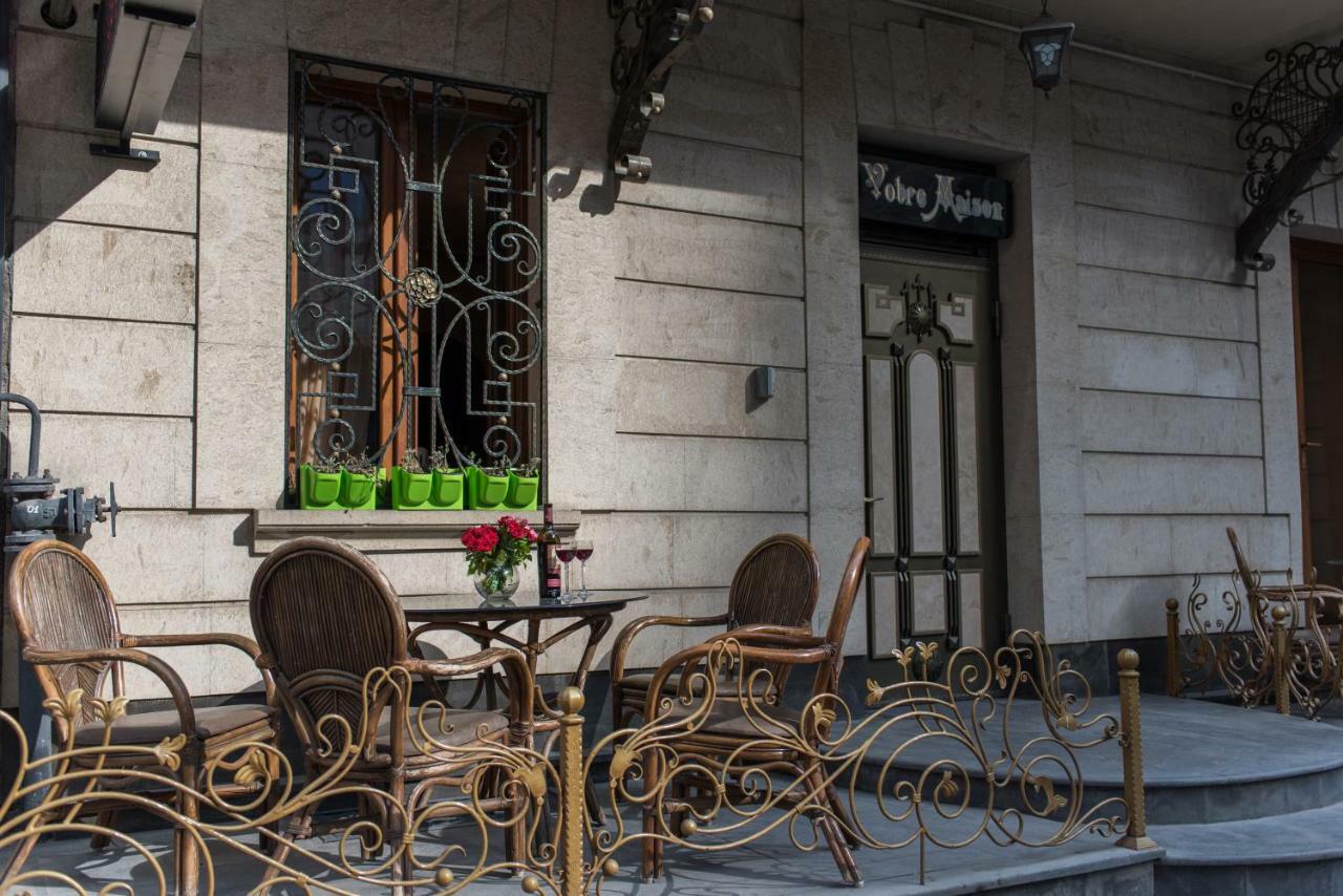 Votre Maison Erevan Esterno foto