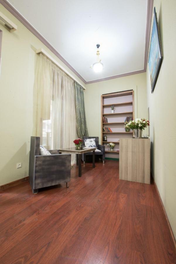 Votre Maison Erevan Esterno foto