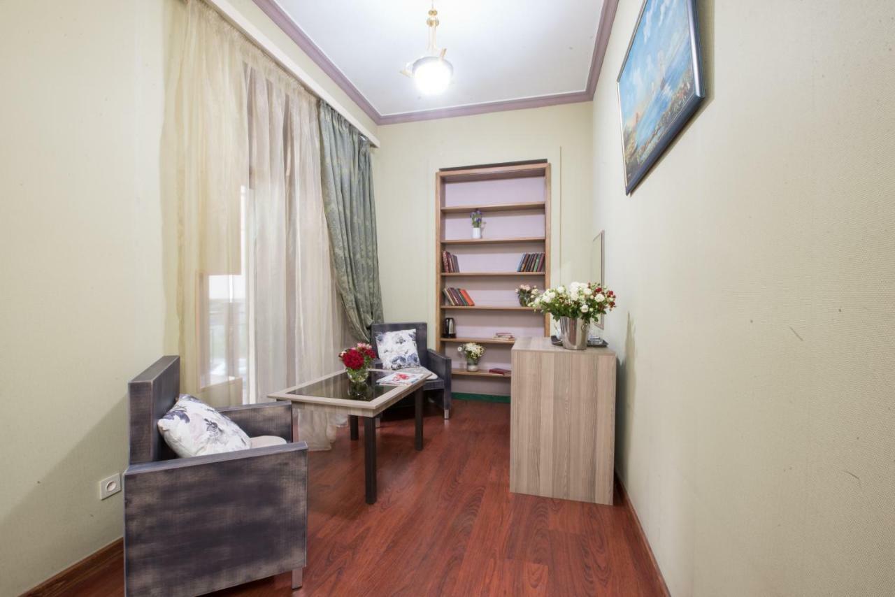 Votre Maison Erevan Esterno foto